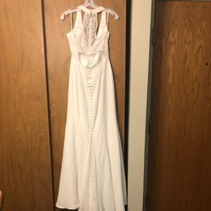 Brand new size 12 wedding dress